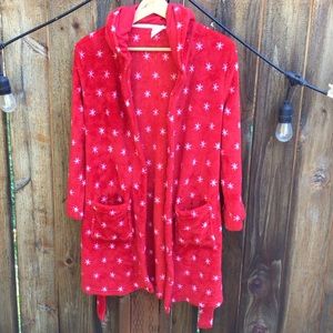 Bear Ears Cat & Jack Medium (7-8) child’s robe with hood.